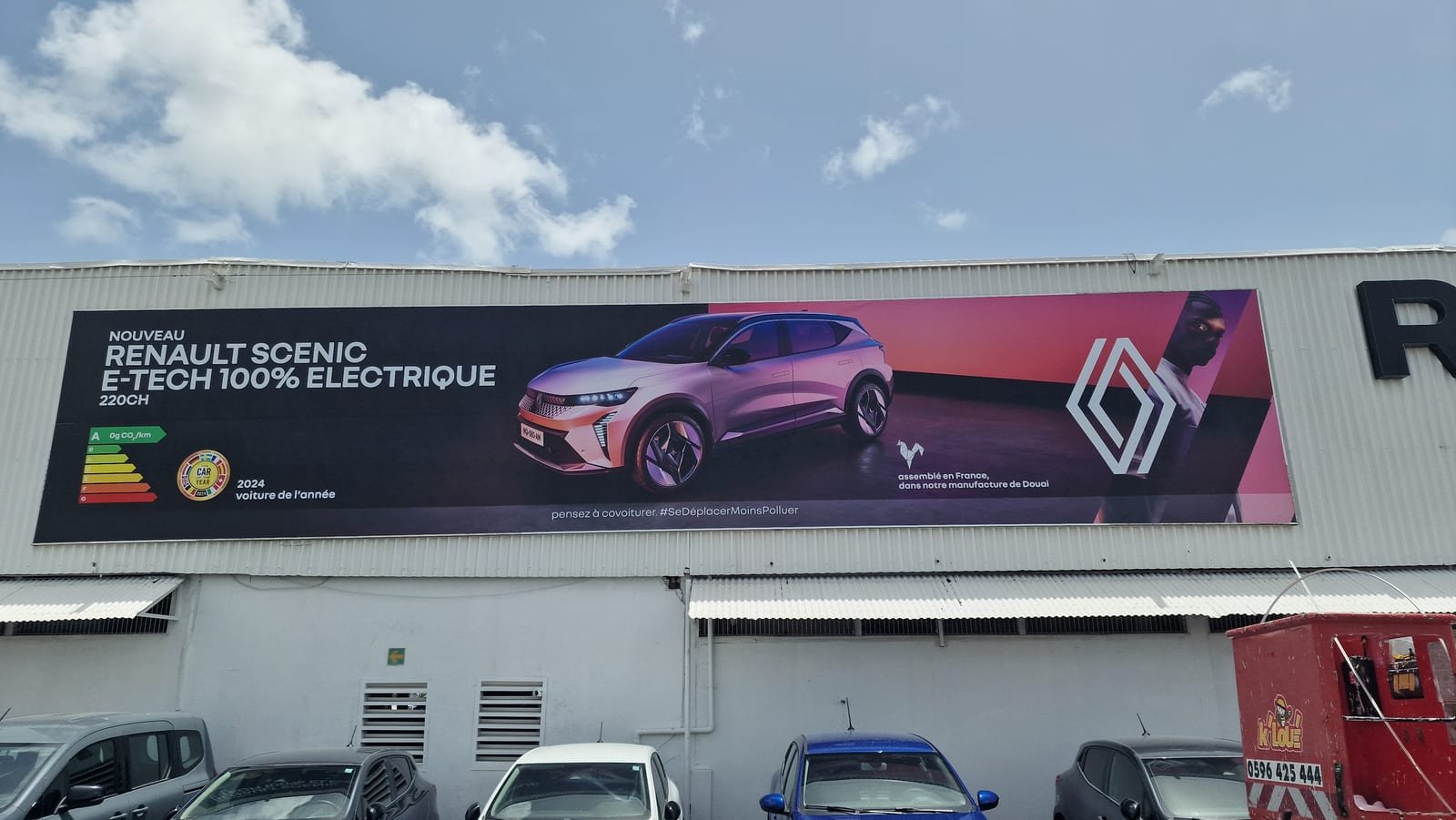 Bâche publicitaire grand format Renault — Freshprint